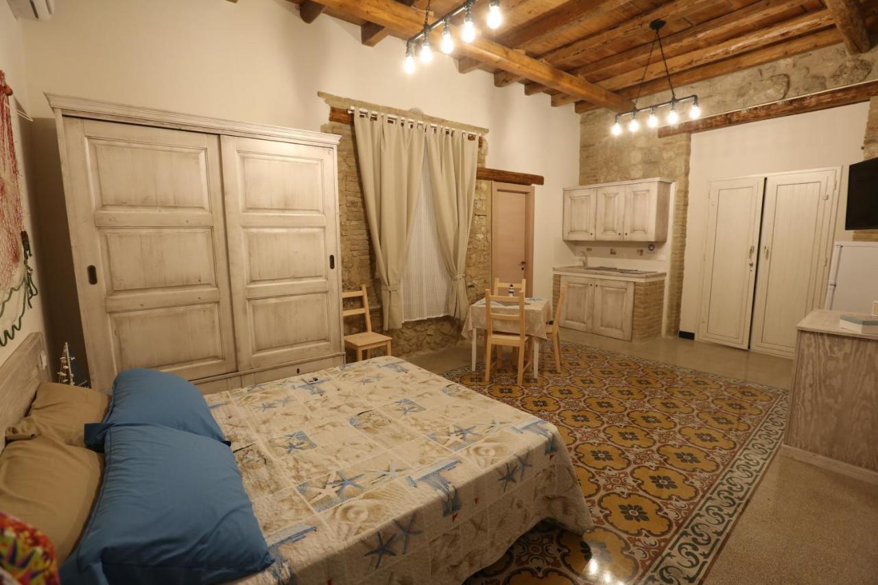 Antica Dimora Dell'Ammiraglio Aparthotel Licata Exterior foto